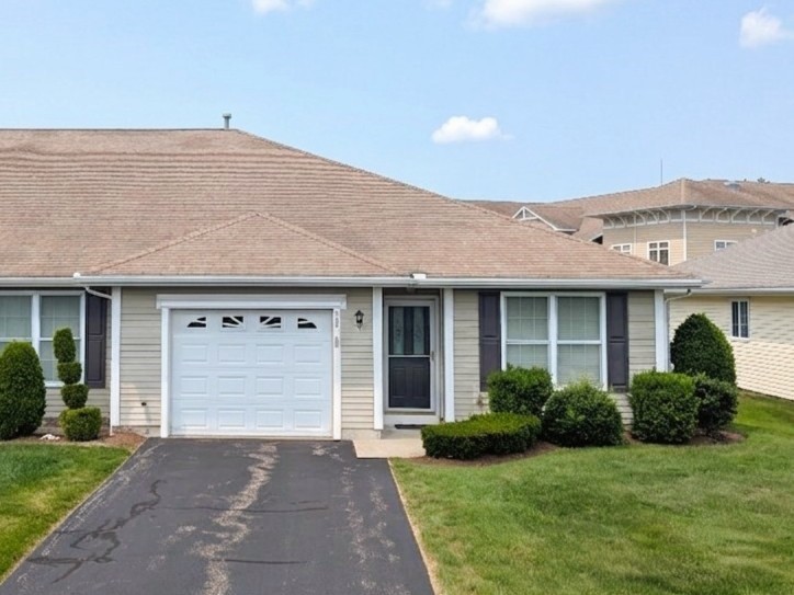 105 Village Green Circle — photo