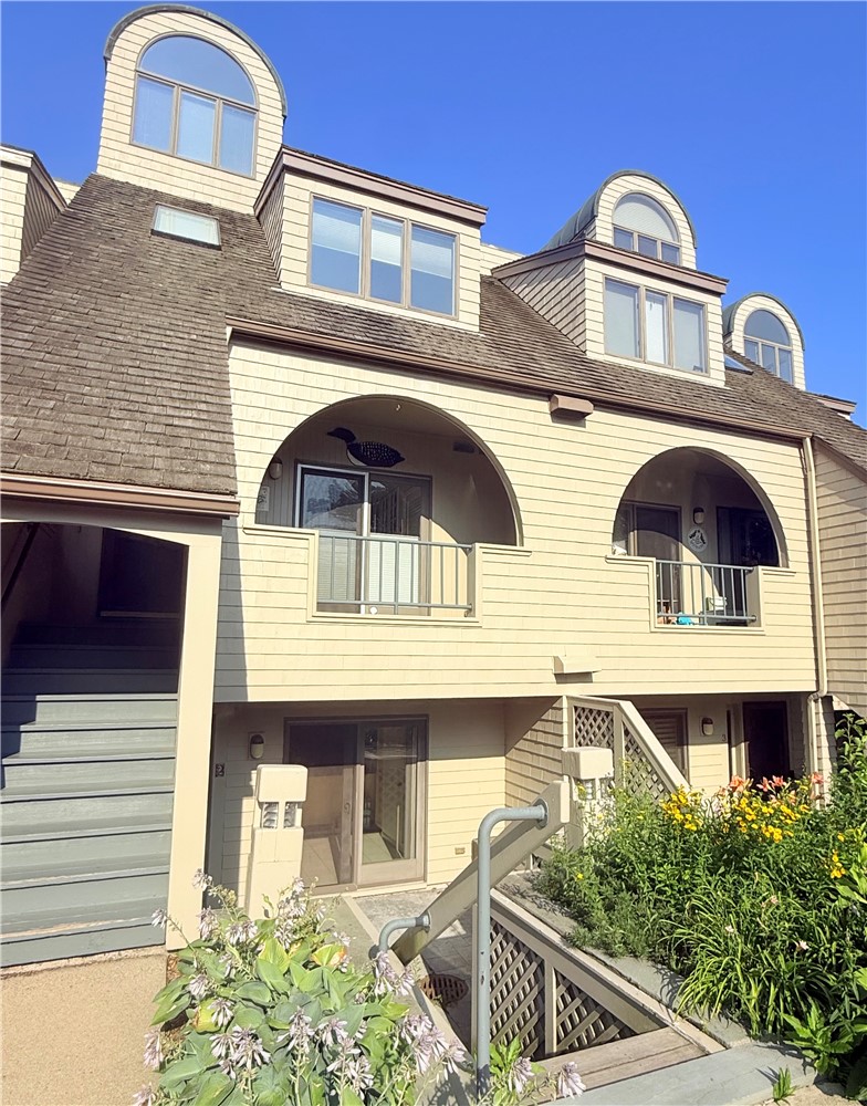 2 Weetamoe Farm Drive — photo