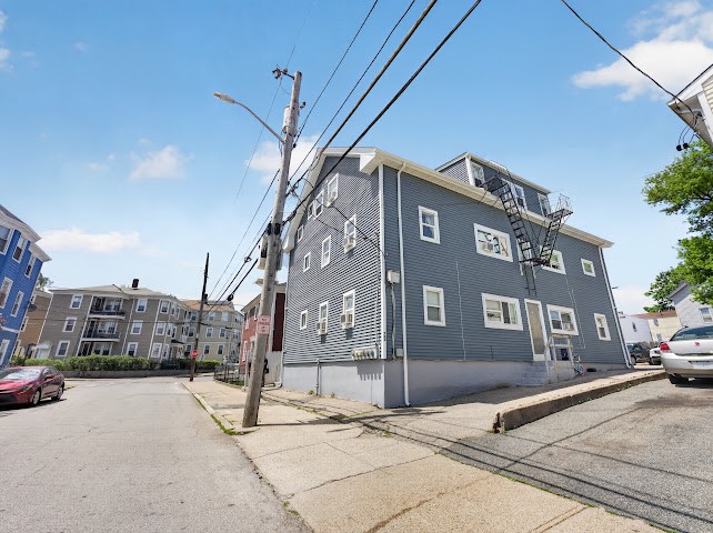 29 Mowry Street — photo