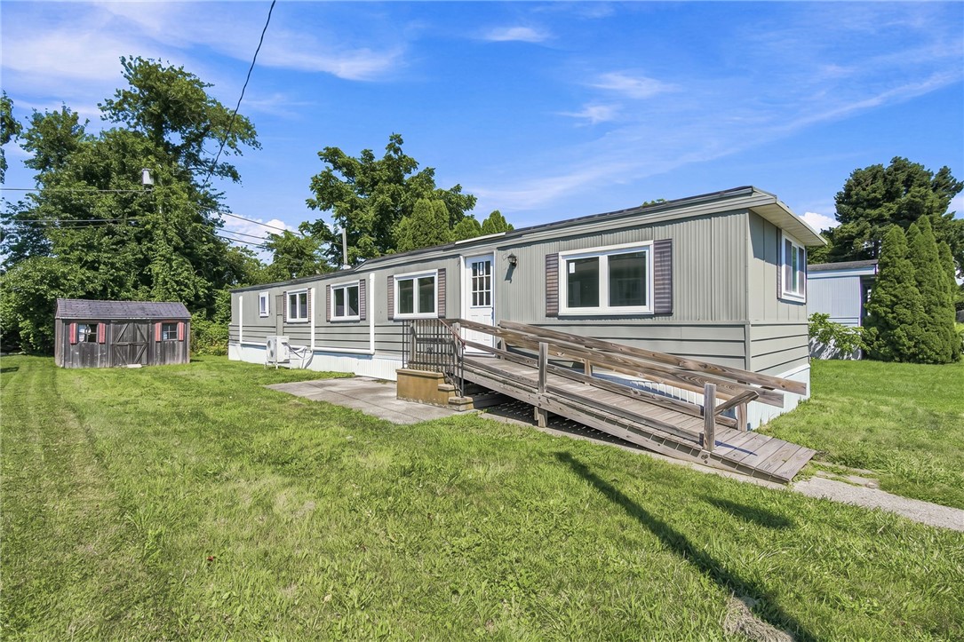 21 Cathy Circle — photo