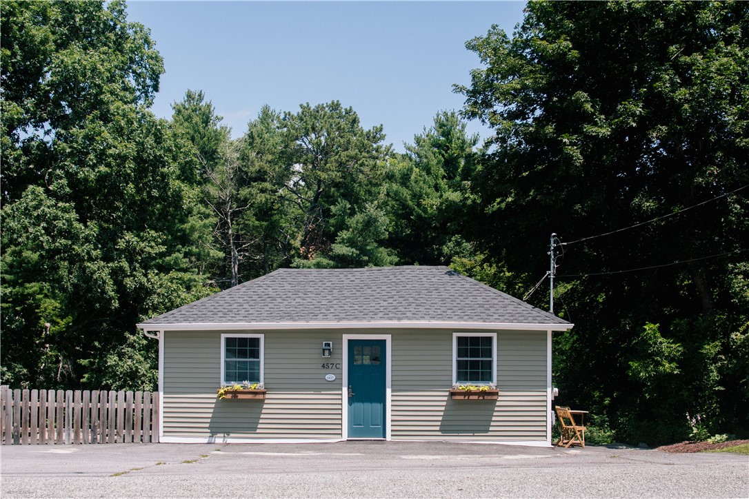 457 Carolina Back Road C — photo