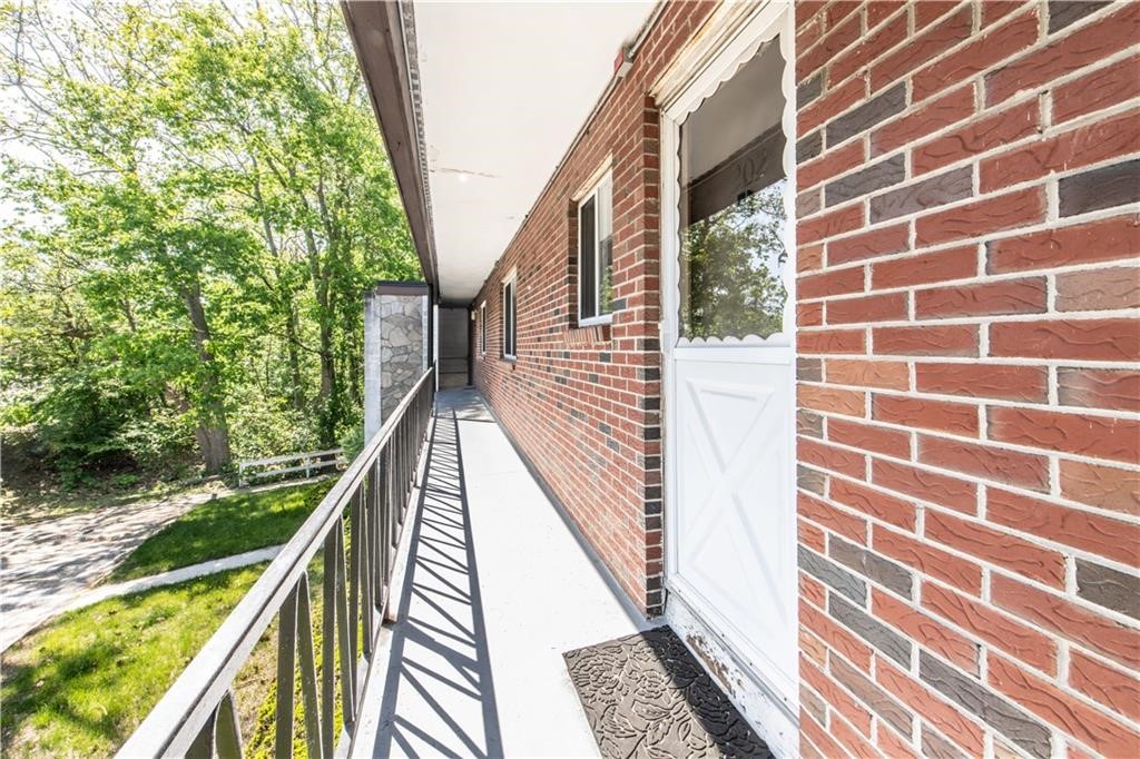 72 West Shore Road 202 — photo