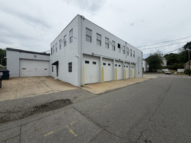 667 Douglas Avenue — photo