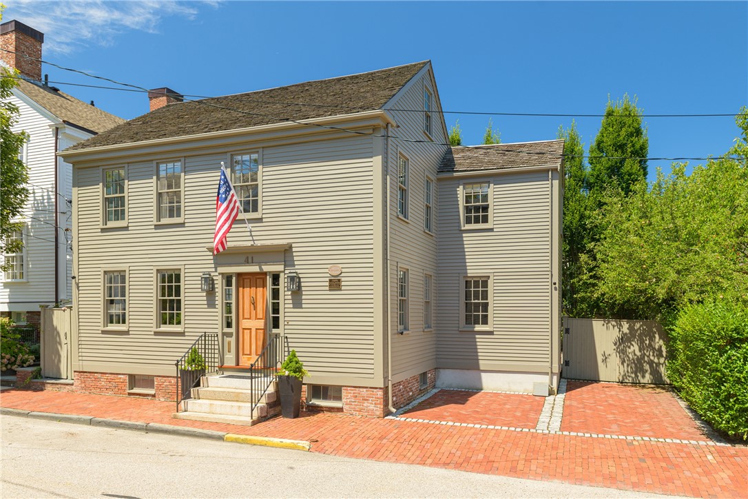 41 Elm Street — photo