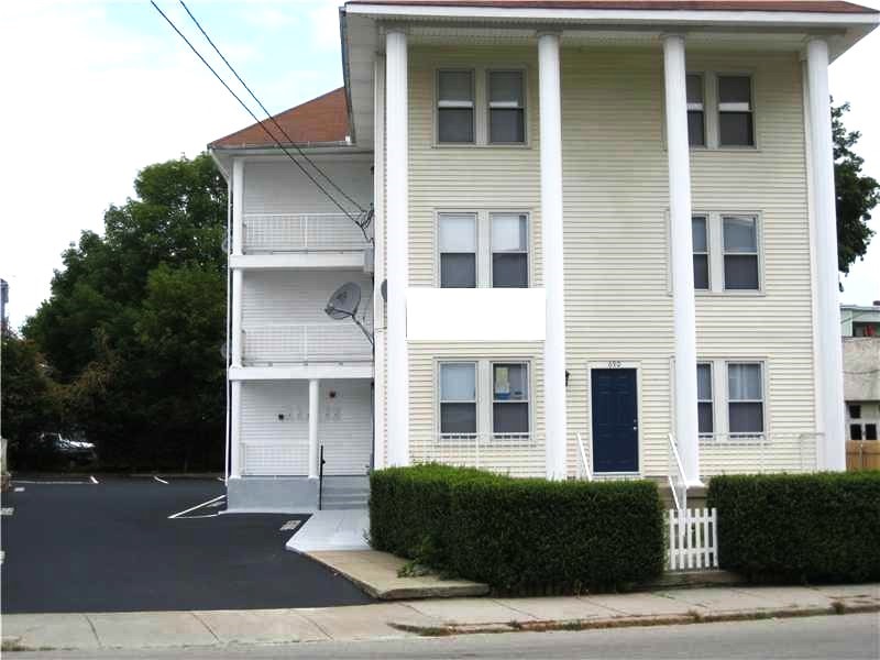690 Elm Street — photo