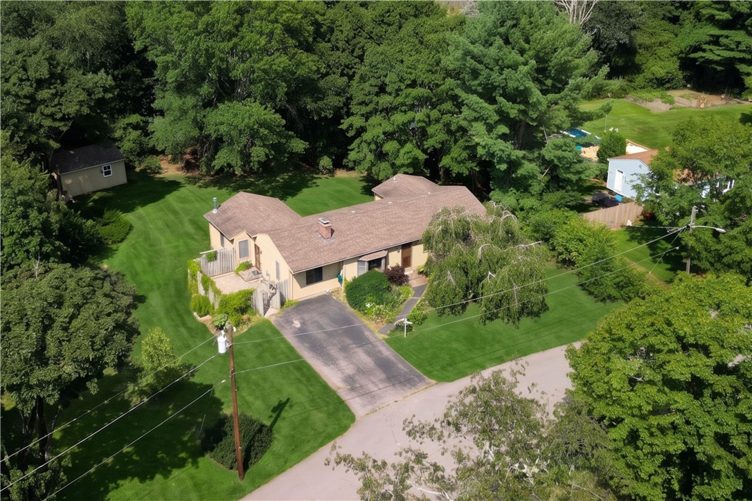 17 Crest Drive — photo