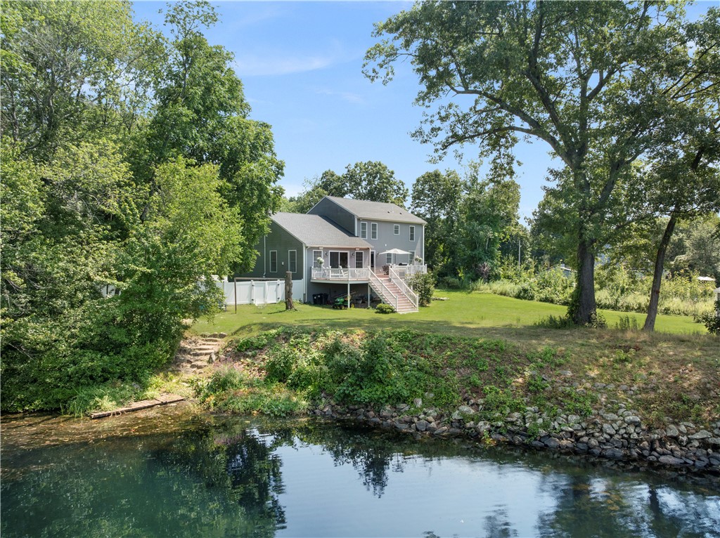 12 Woodlake Drive — photo