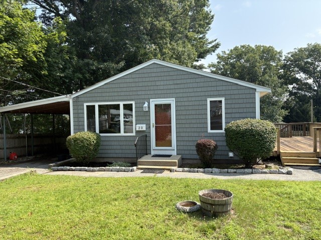 20 Colonial Road — photo