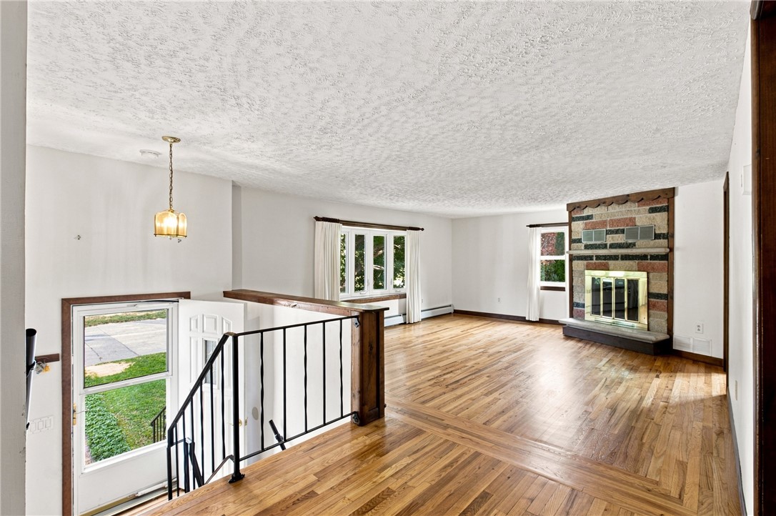 18 Continental Drive — photo