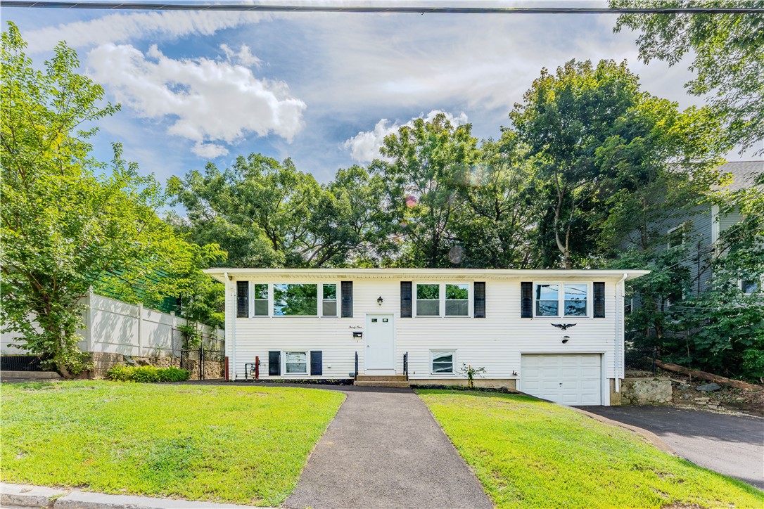 31 Ridgeway Avenue — photo