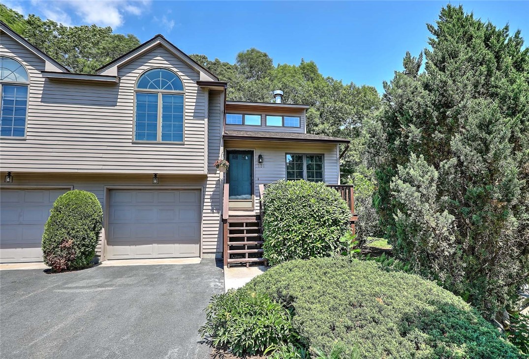 101 Cardinal Drive — photo