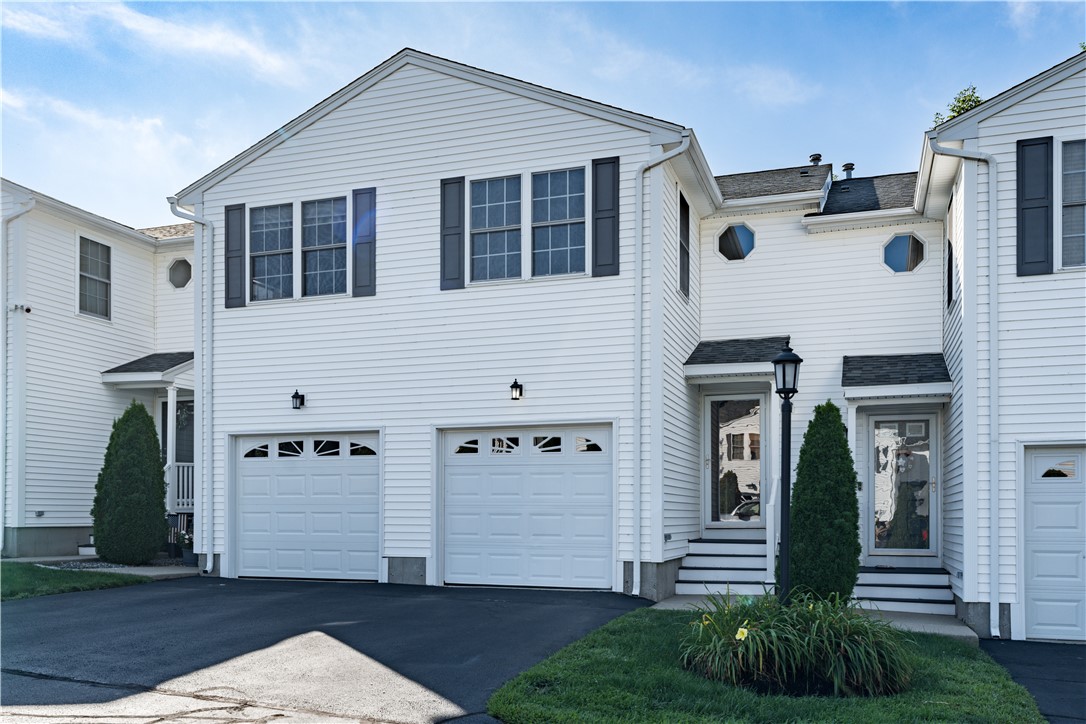 572 Smithfield Road 16 — photo