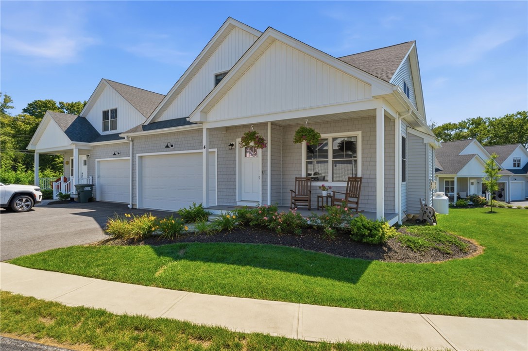 4 Blue Heron Drive — photo