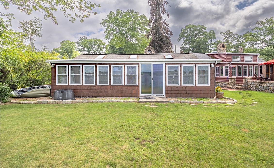 113 Mohawk Street, Coventry, RI 02816 — photo 2