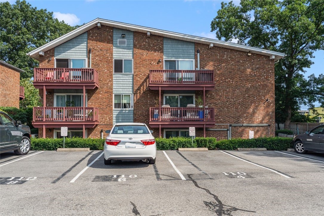 110 Pilgrim Parkway 6 — photo
