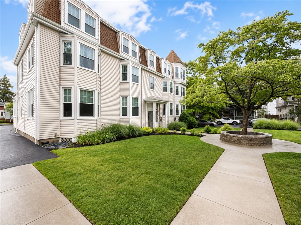 8 Slocum Street 9 — photo