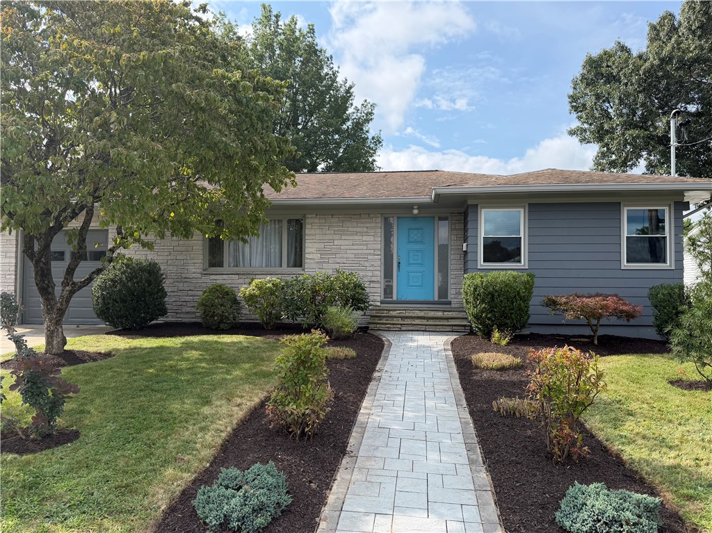 2 Wardlaw Court — photo