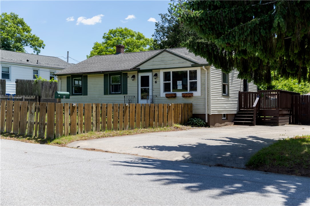 6 Kathy Avenue — photo