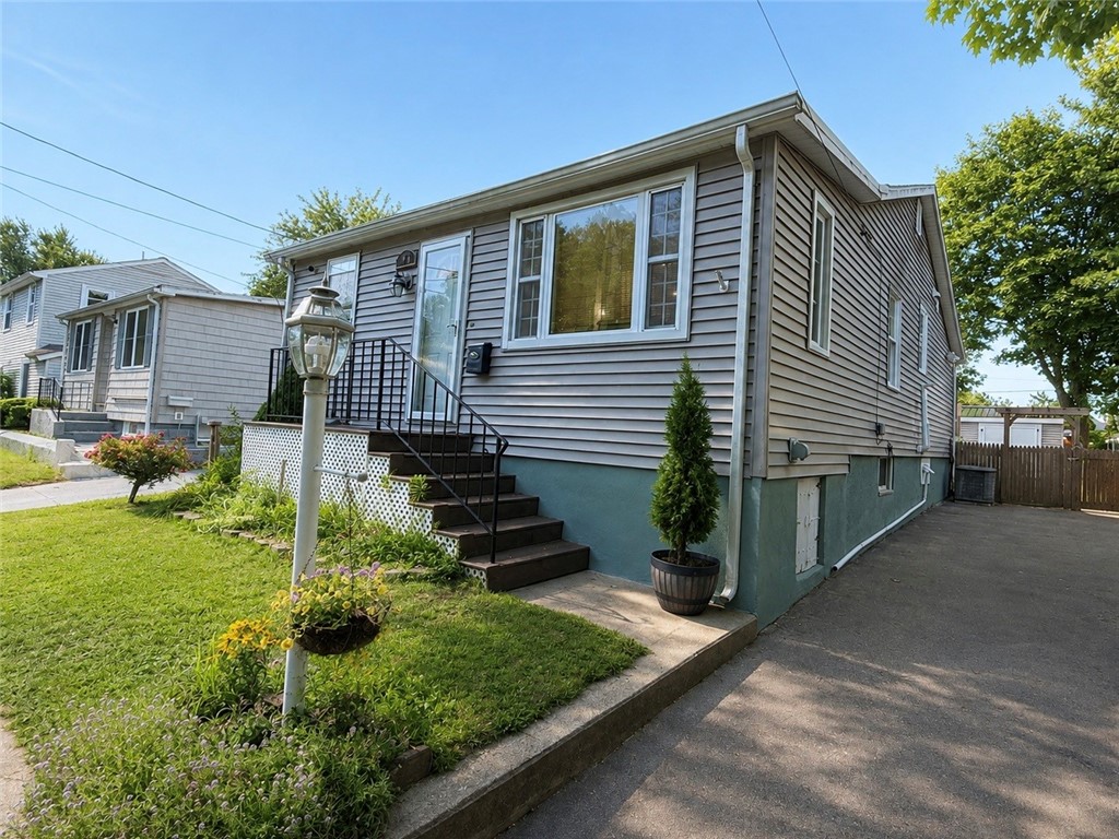 97 Spring Avenue — photo