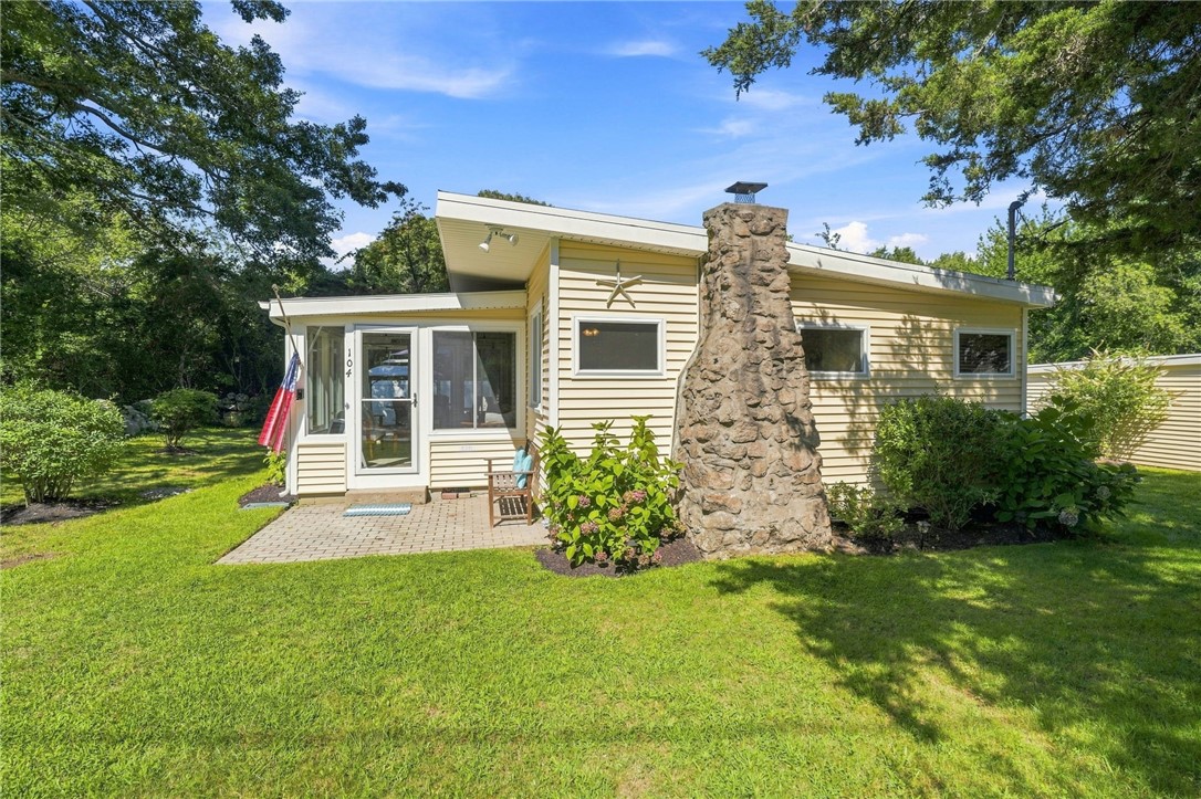 104 Pequot Drive — photo