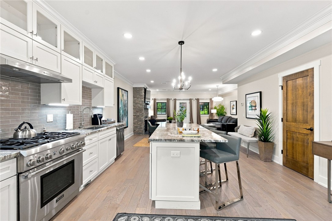 2 White Hawk Ridge D — photo