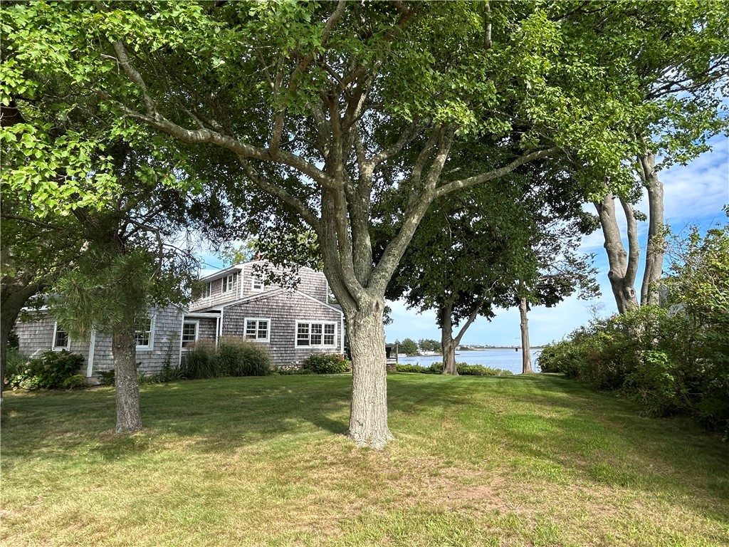 12 Brightman Way — photo