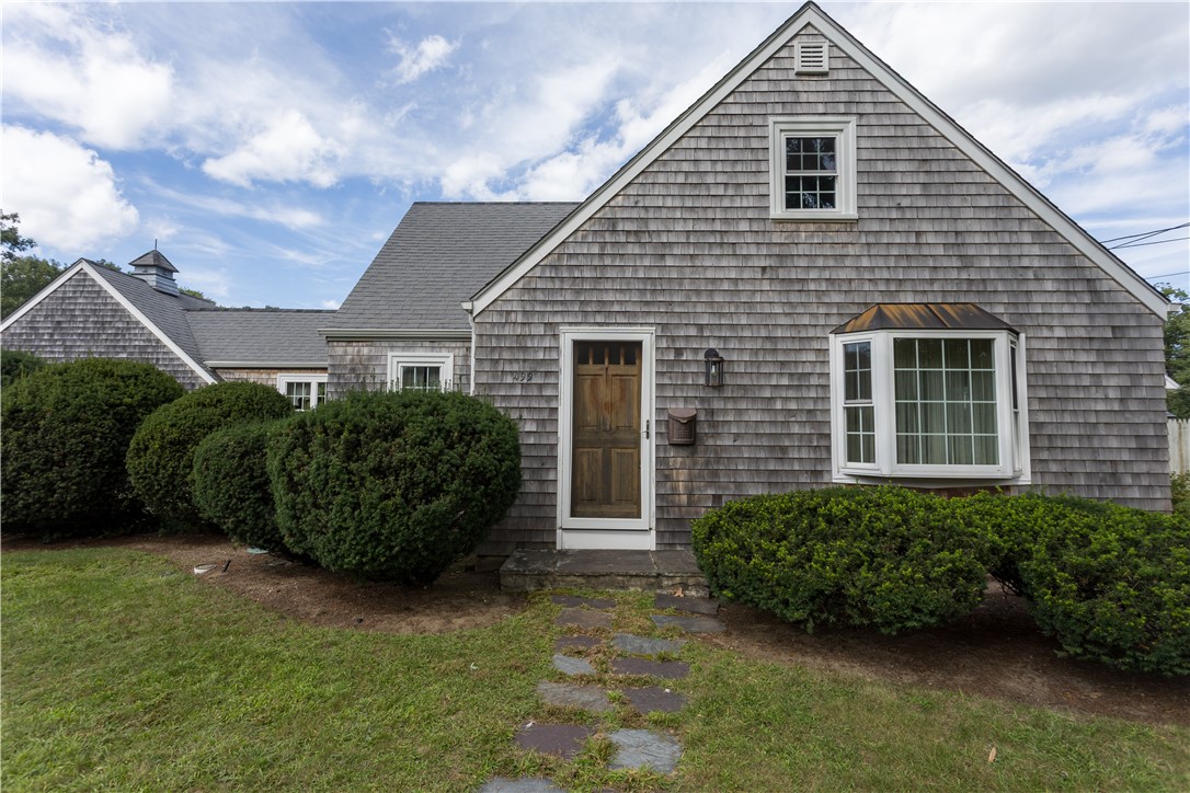 499 Squantum Drive — photo