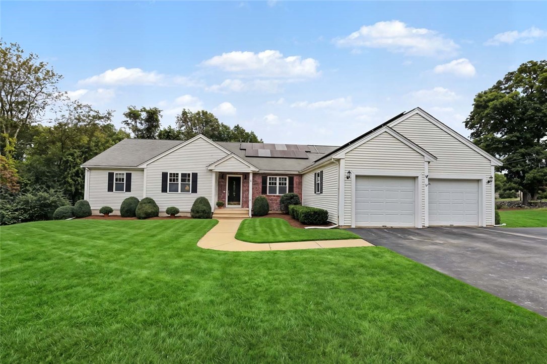 23 Valley Stream Drive — photo
