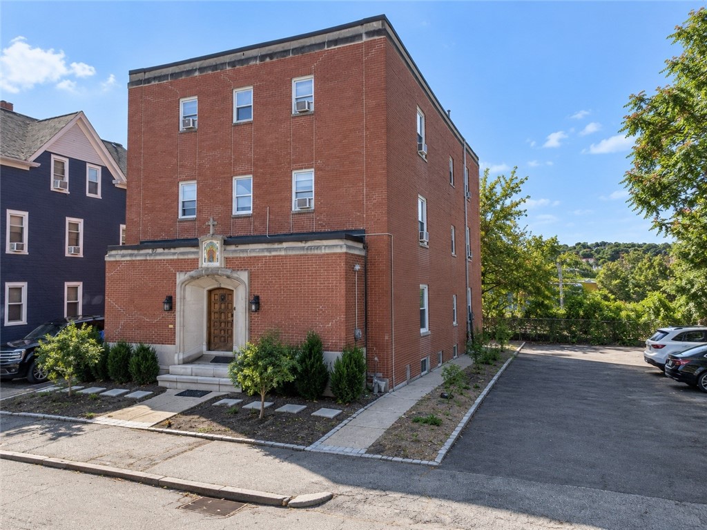 67 Ridge Street, Providence, RI 02909