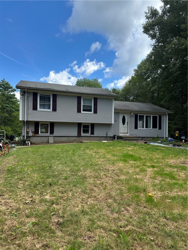 330 Maureen Circle — photo