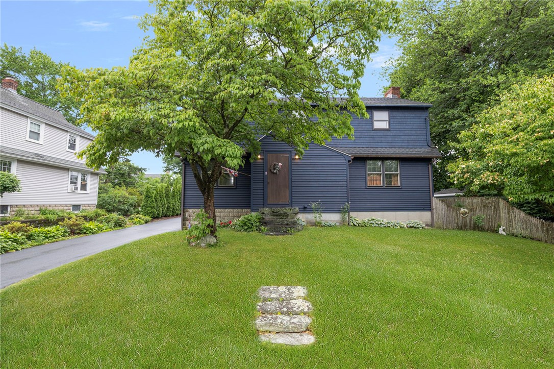 11 Coombs Street — photo