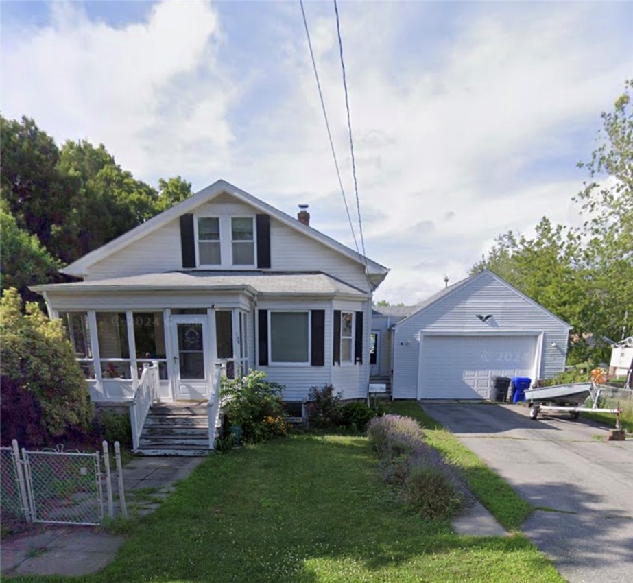 134 Kickemuit Road — photo