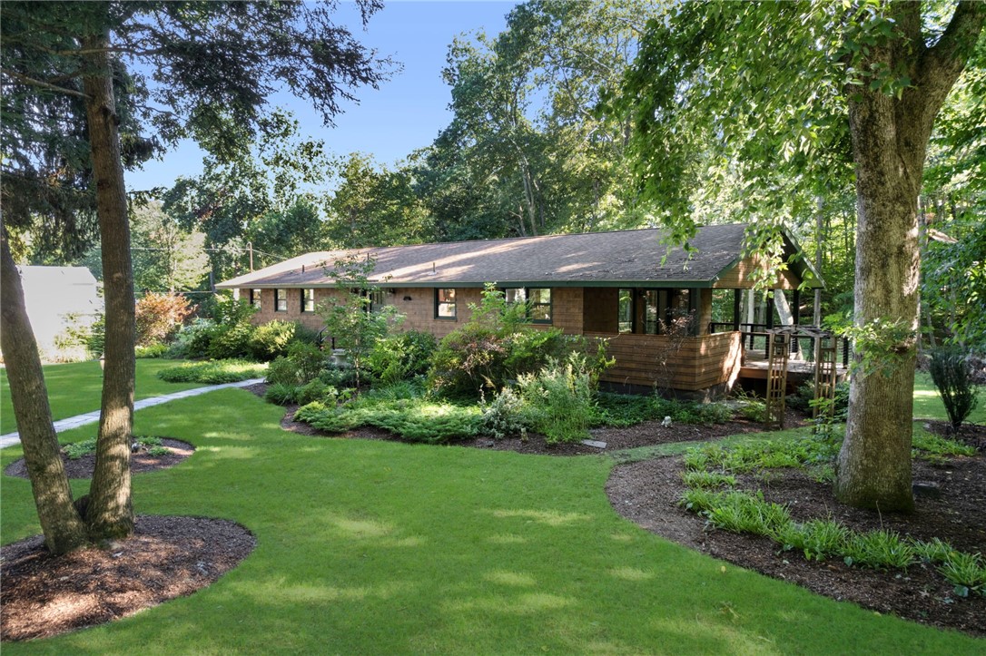 200 River Farm Drive — photo