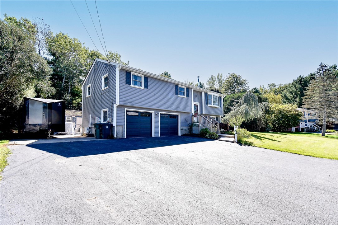 27 Longfellow Drive — photo