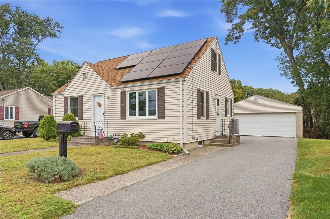 22 Larchmere Drive — photo