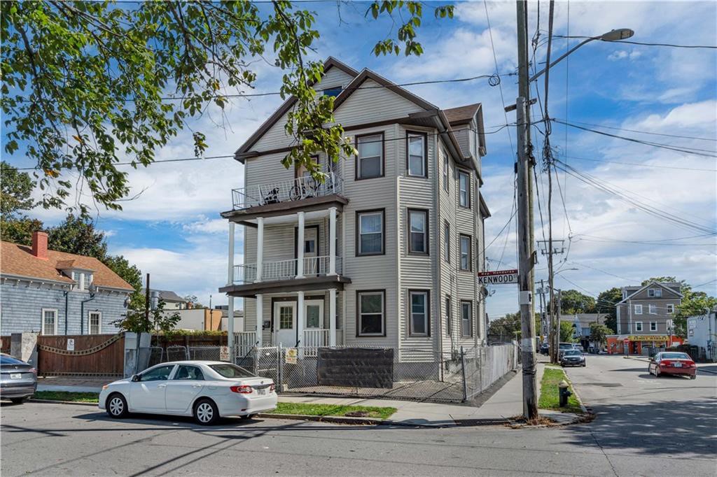 48 Kenwood Street 3 — photo