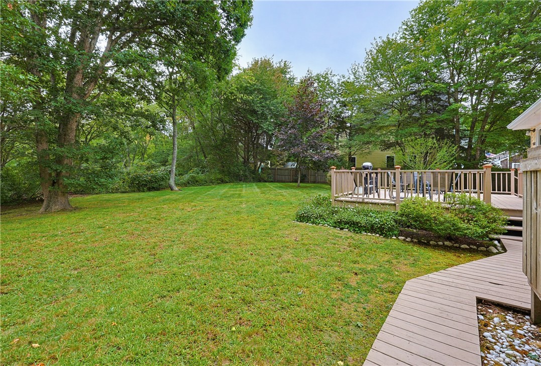 39 Tidewater Drive W — photo