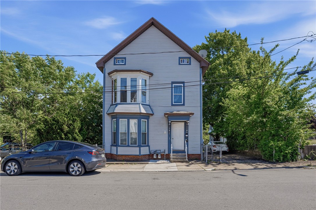6 Bloomingdale Avenue — photo