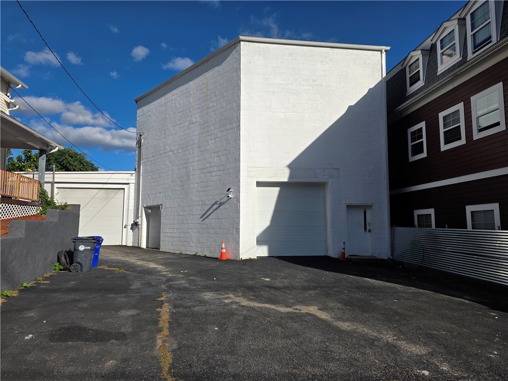 73 Julian Street — photo