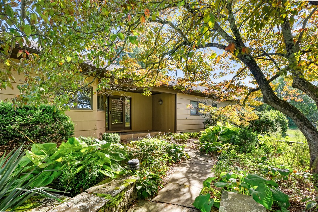 500 Laten Knight Road — photo