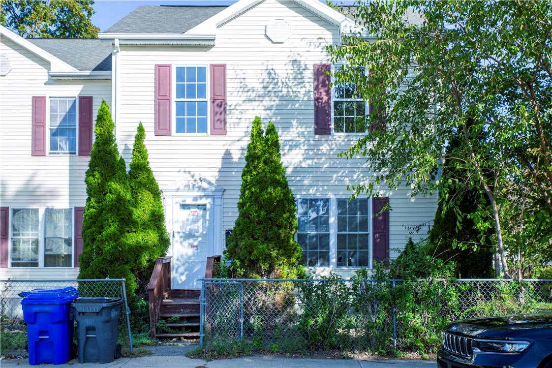 281 Swan Street Unit a — photo