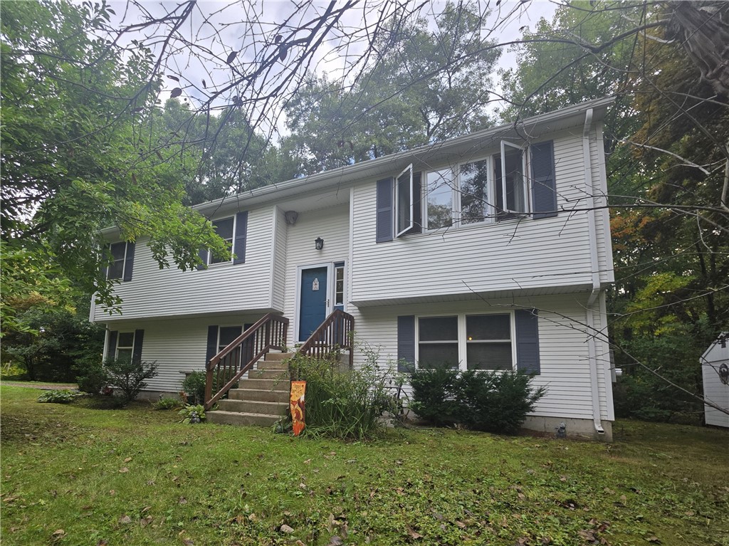 399 Farnum Pike — photo