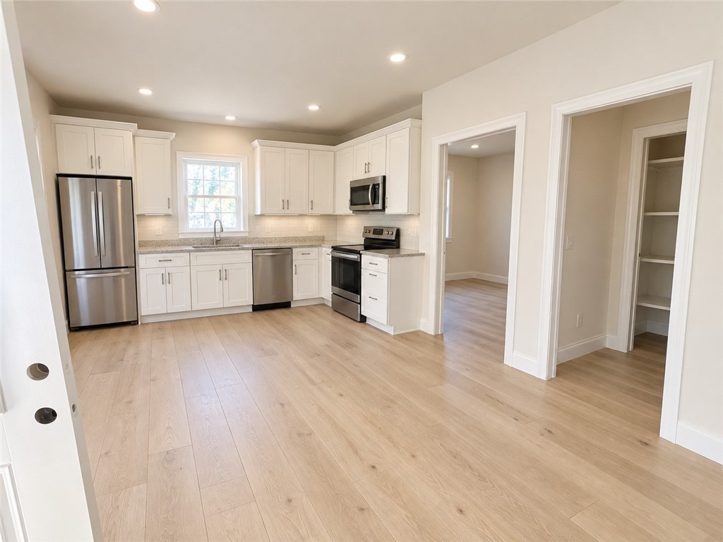 124 Wood Street Unit a — photo