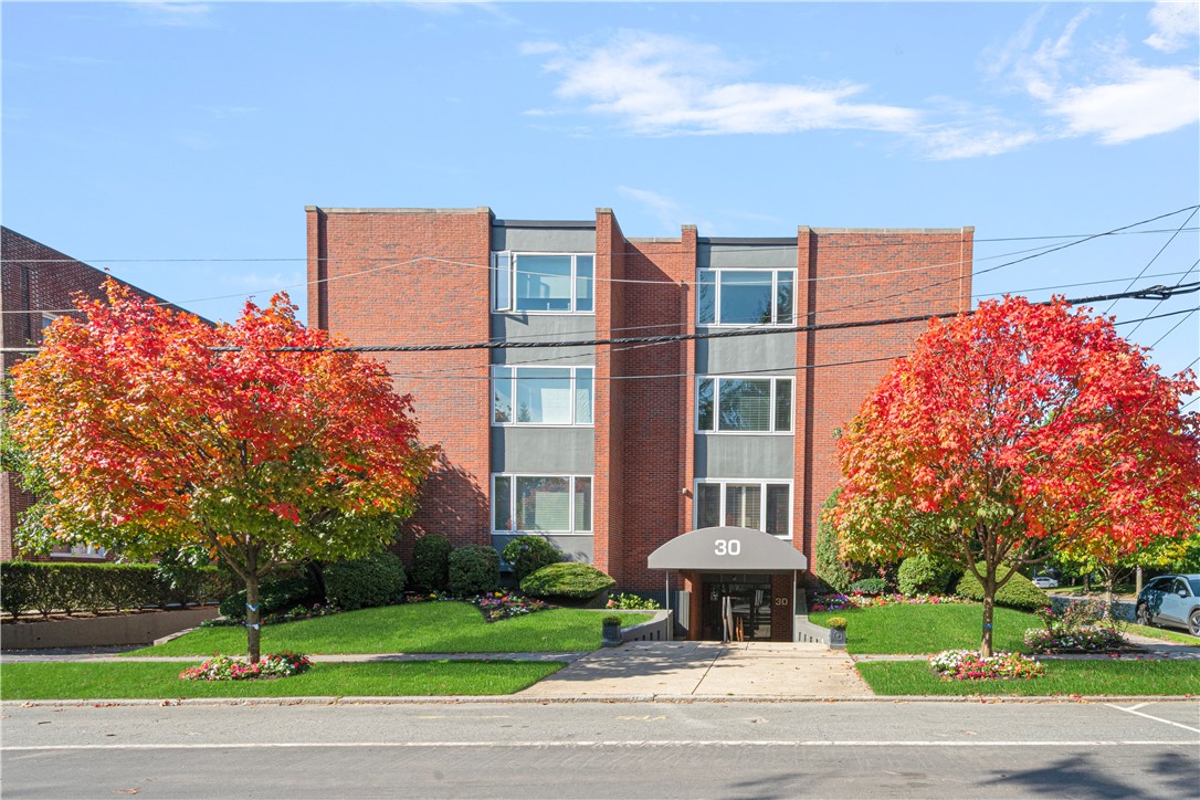 30 Blackstone Boulevard Unit 201 — photo