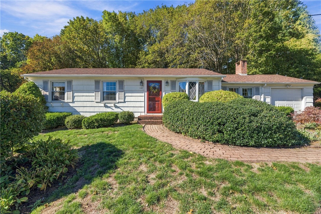 100 Sleepy Hollow Drive — photo