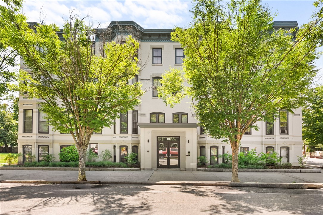 31 Parade Street Unit 202 — photo