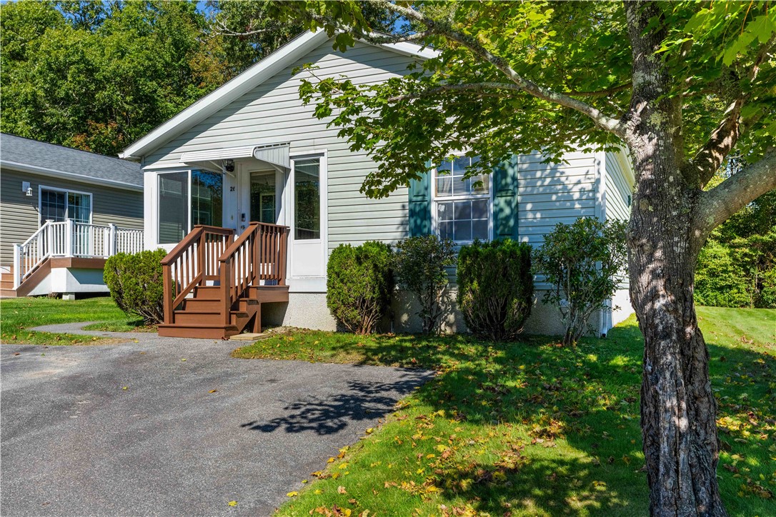 26 Bluebird Drive — photo