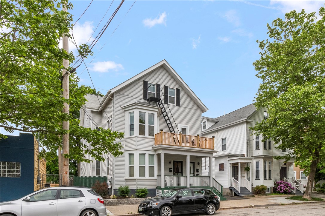 198 Camp Street Unit 3 — photo
