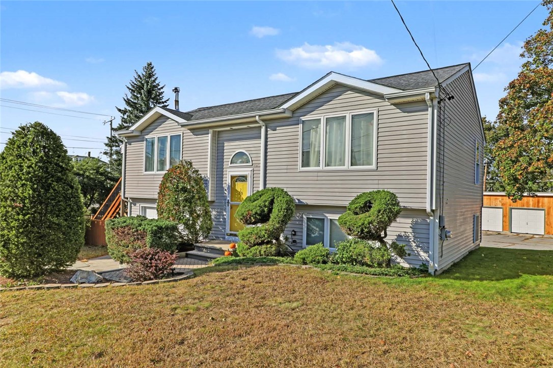 20 Oregon Avenue, Woonsocket, RI 02895 — photo 2