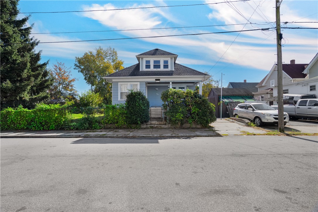40 Elmdale Avenue — photo